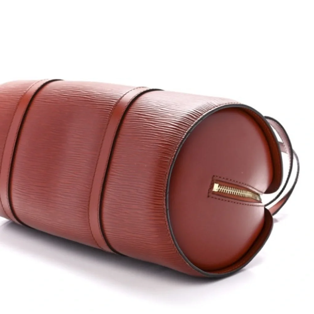 Authentic LOUIS VUITTON epi leather bag.